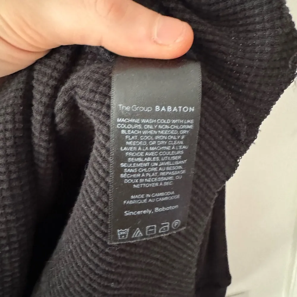 The Group Babaton Aritzia Thermal Cowlneck Turtleneck Waffle Knit in Black Large - Image 6