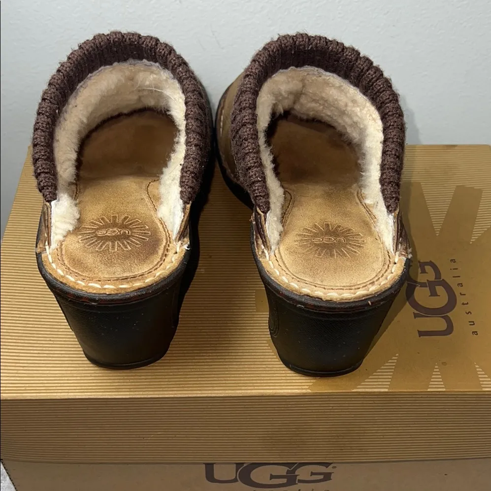 UGG Women's gael brown leather Chestnut Knit Clogs. size7.              stand - Image 4