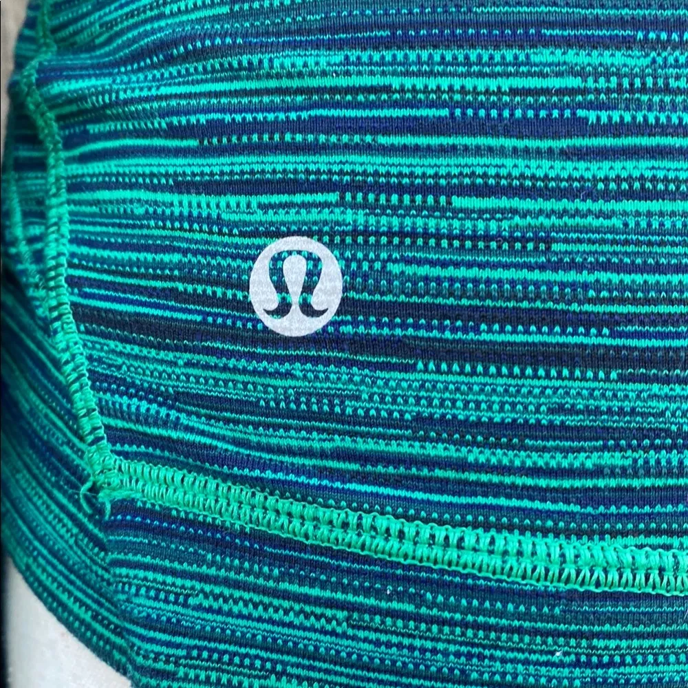 Lululemon EUC Woman’s  Precision Jacket Cyber Jungle - Image 7