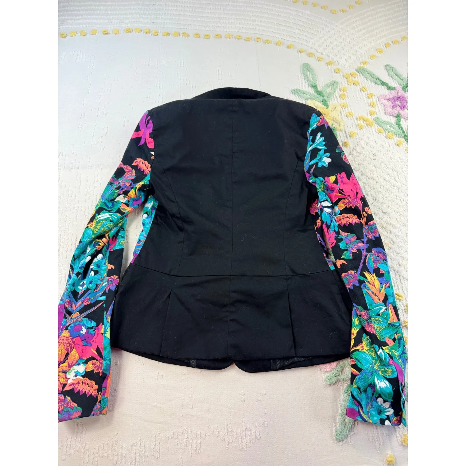 Nicole Miller Colorful Floral Blazer XS Black Tropical Print Party Jacket - Image 2