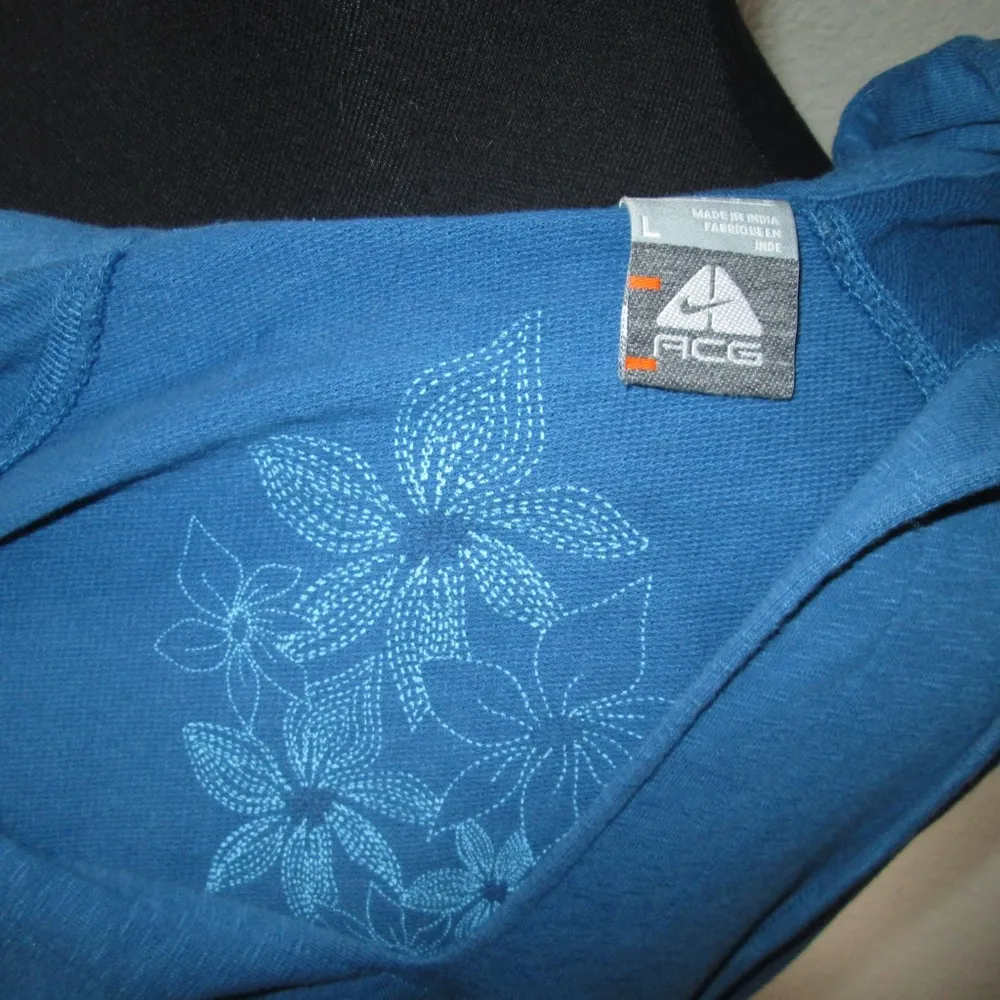 Women’s Nike ACG Blue Hoodie - Image 5