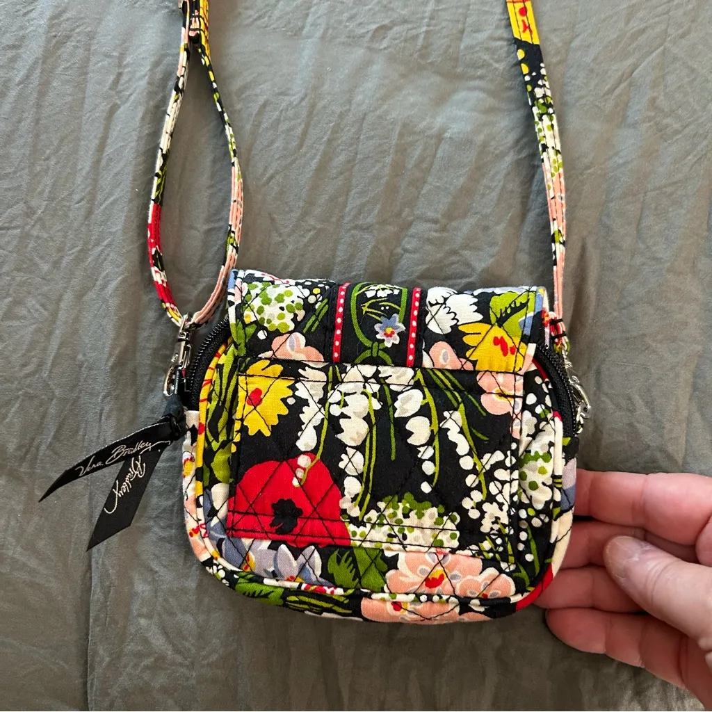 Vera Bradley Tiny Crossbody Purse. - Image 9