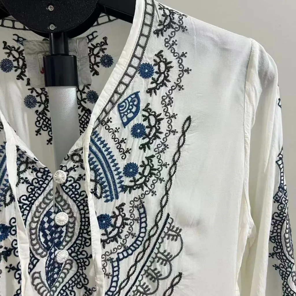 NWOT Johnny Was Biya Embroidered Floral Tunic Boho White Blue Shirt Blouse Sz S - Image 4