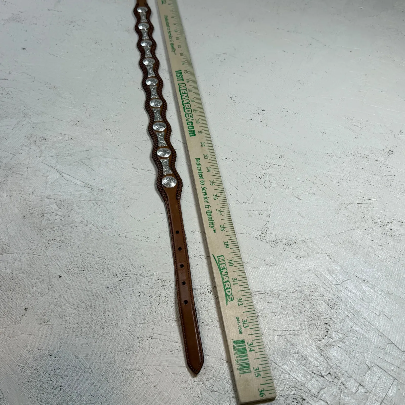 Tony Lama  Western Belt Mens 28 Brown Leather Silver Buckle Concho - Image 7