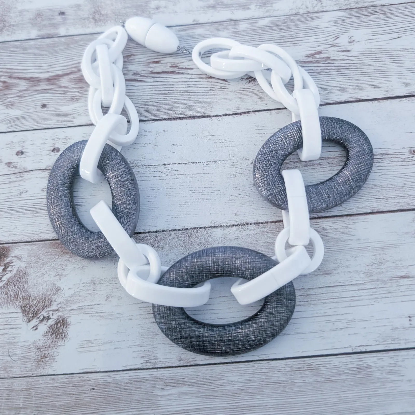 Vintage Statement Necklace Stunning Chunky White & Grey - Image 2