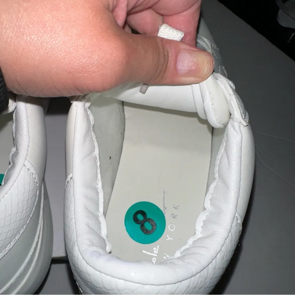 New York Emily All White Lace Up Sneakers Size 8 New No box - Image 8