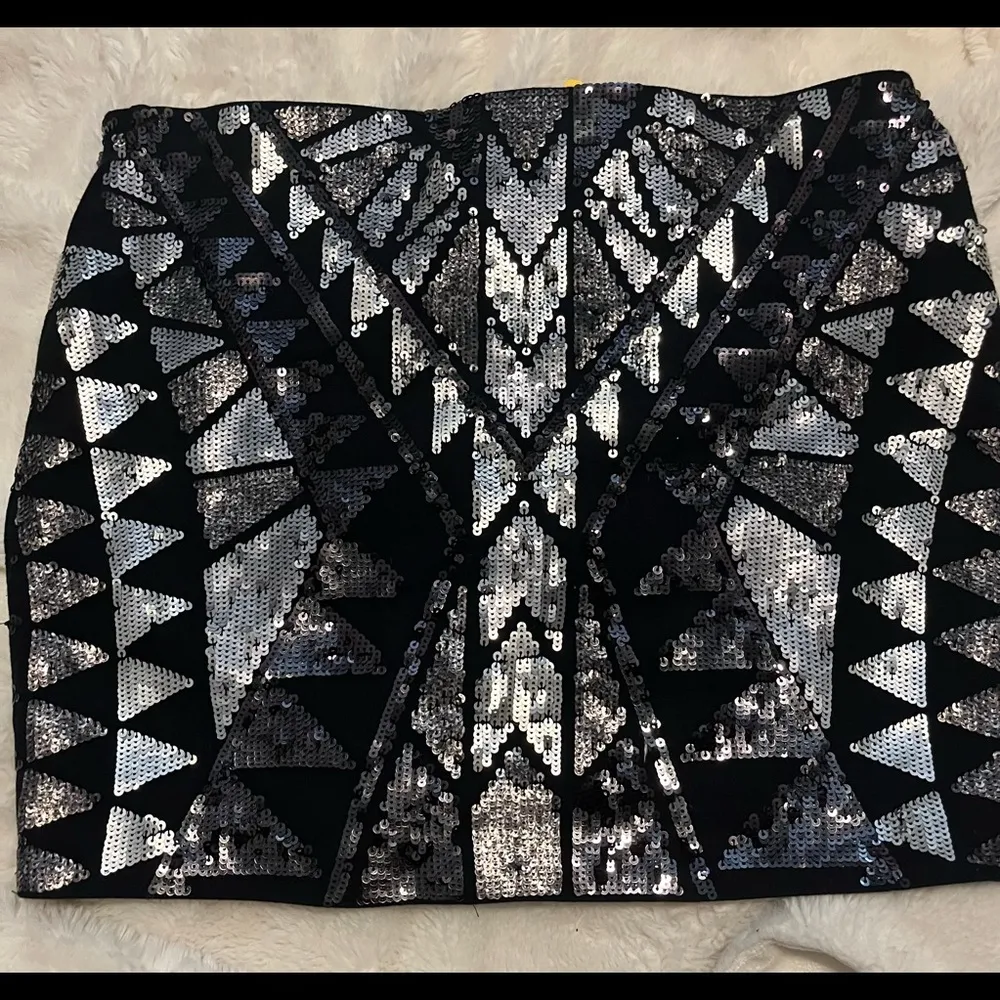 Express sparkly lined mini skirt in xs - Image 2