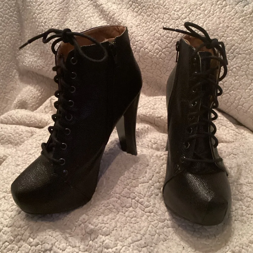 Charolette Russe Women's Black Ankle Boots. Zip or Lace up Platform block Heels - Image 8