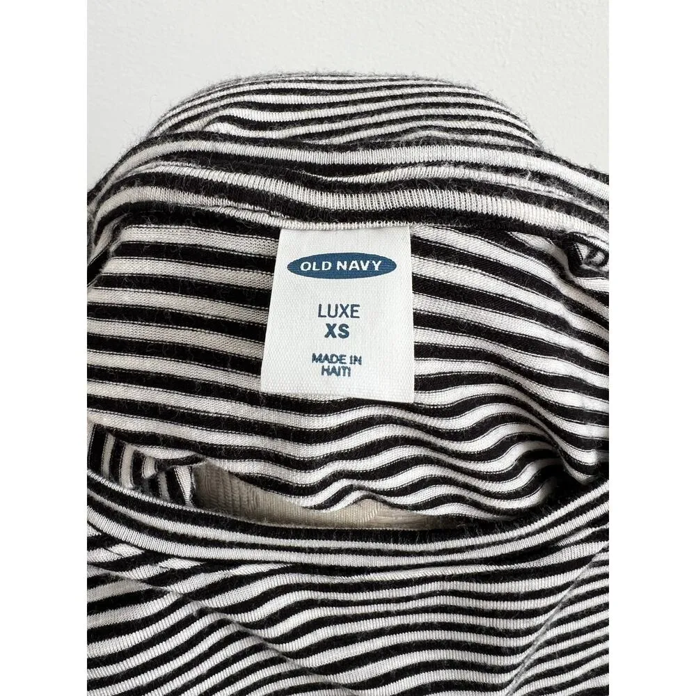 Old Navy Women's Tunic Length Striped 3/4 Sleeve Top XS - Image 5