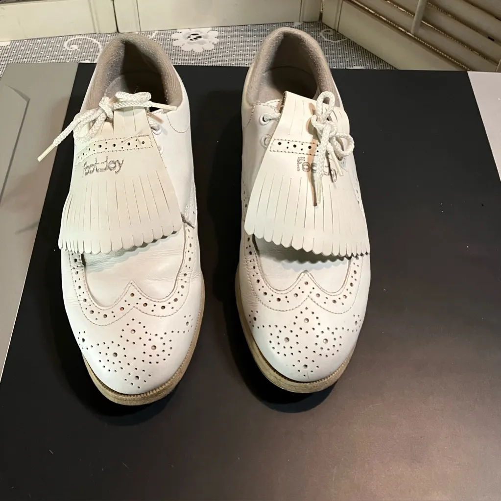 FootJoy SoftJoys Womens Golf Shoes White Wingtip #98368 Metal Spikes FS! - Image 10