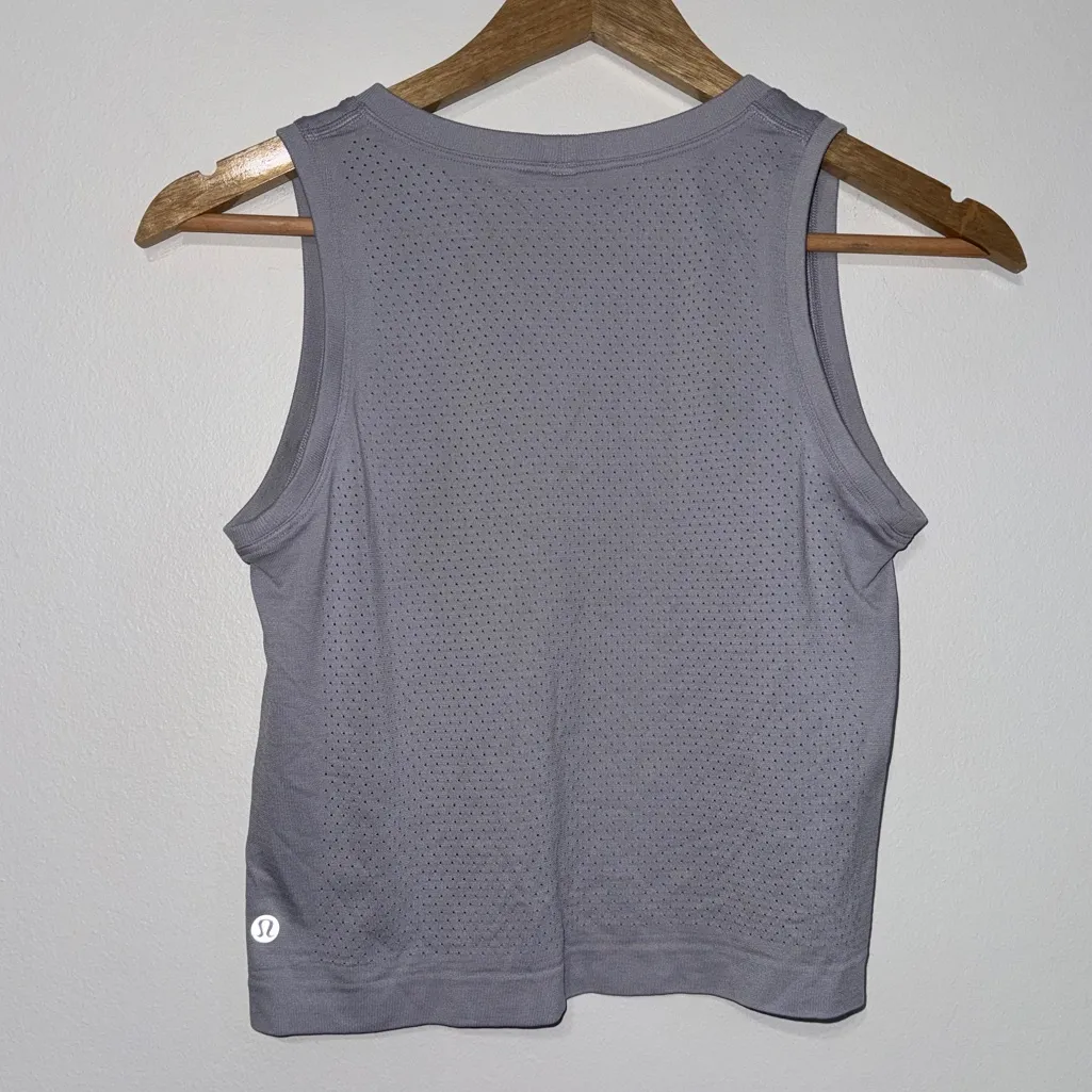 Lululemon Breeze By Muscle Crop Tank Sleeveless Top Silver Lilac Size 6 - Image 4