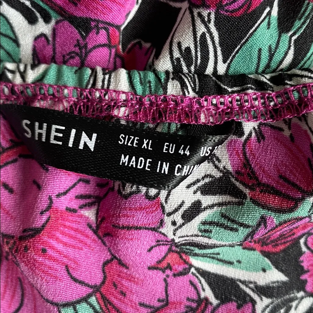 SHEIN Floral Wrap Top Womens Sz XL Purple Floral Wrap Crop - Image 6