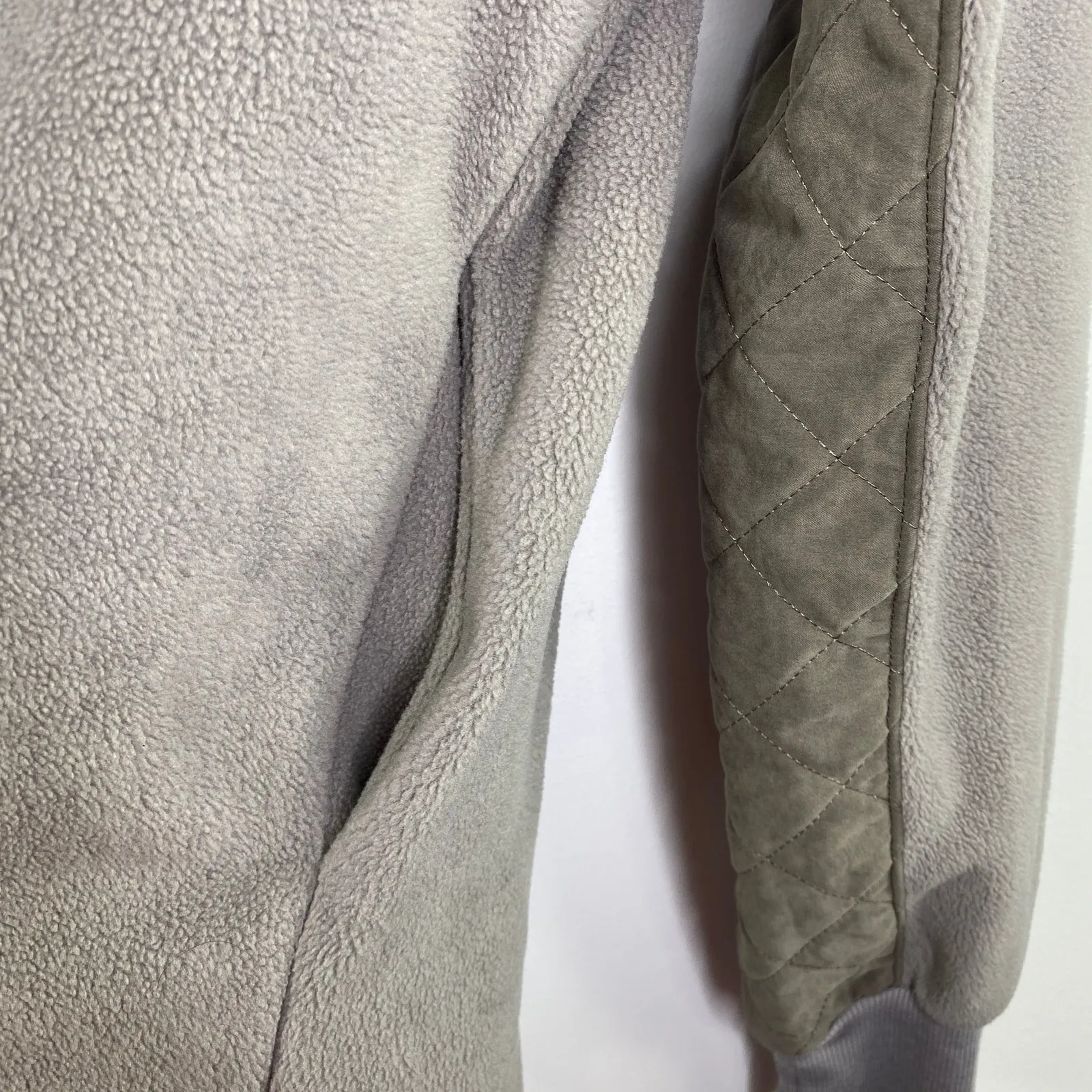 Entro  Two-Tone Grey Fleece Quilted Snap Pullover Sweatshirt Women's Size Large L - Image 8