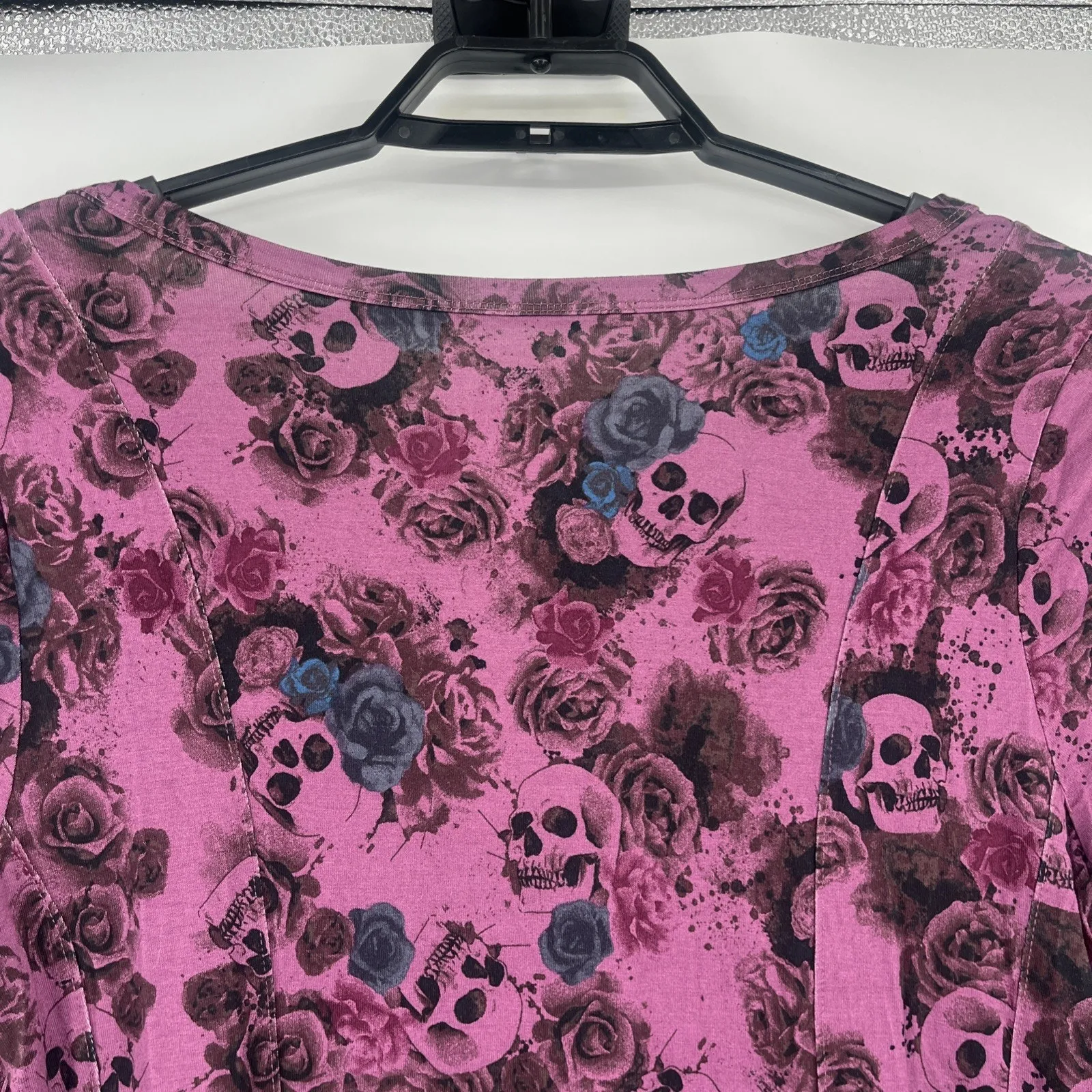 Torrid Super Soft Skull Rose Top Sz 1X Purple WhimsiGoth Grunge Long Sleeve Soft - Image 7