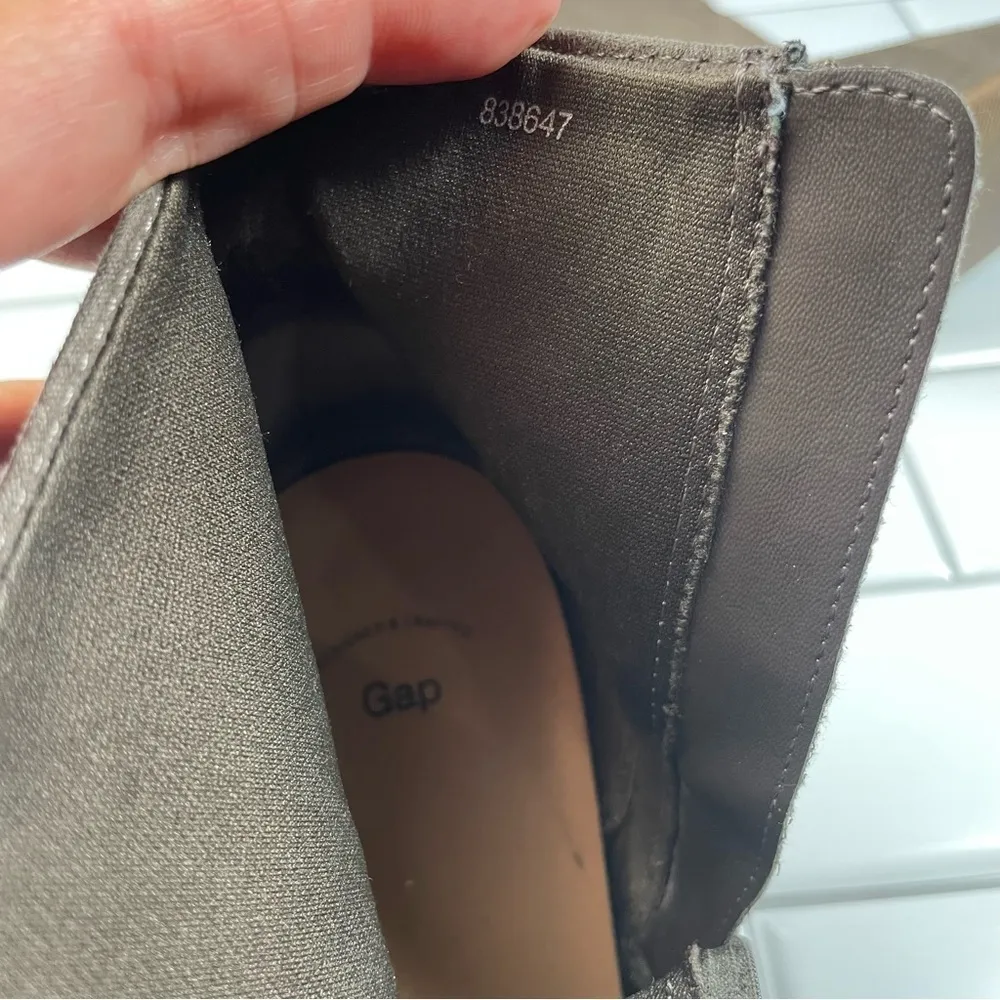 Gap  Chunky Heel Ankle Suede‎ Boot Taupe - Image 9