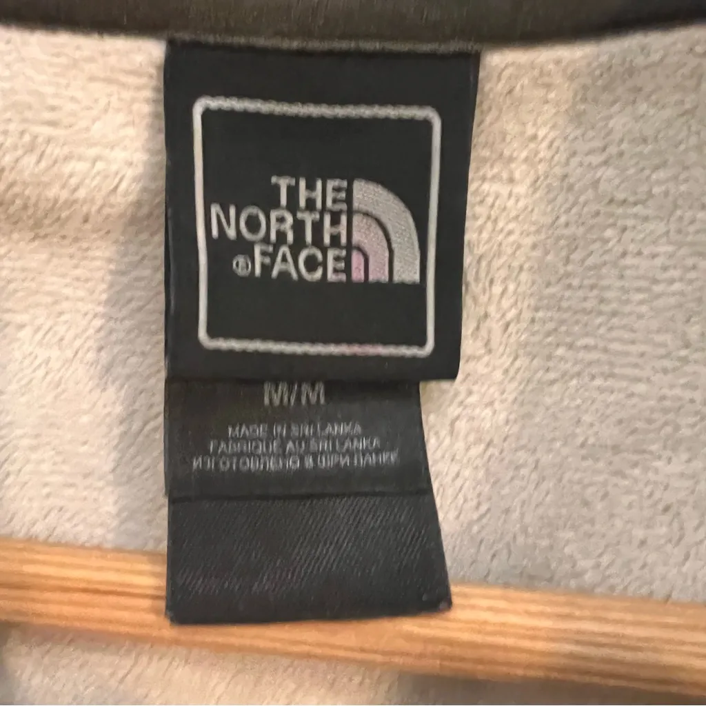 The North Face Apex Blue and Black Ski Jacket - Image 2