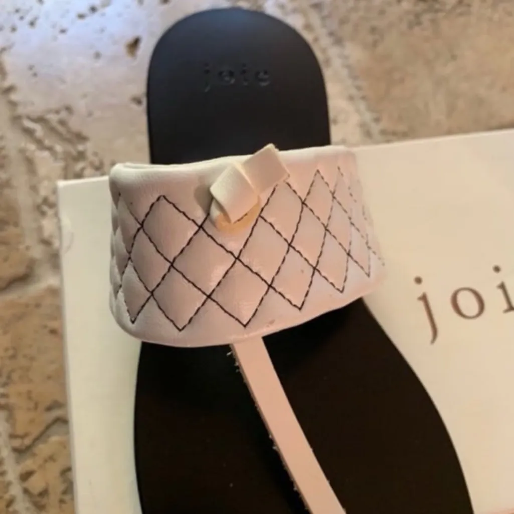 Joie Batton White Quilted Leather Sandal 38.5 8 8.5 T Strap Thong - Image 4