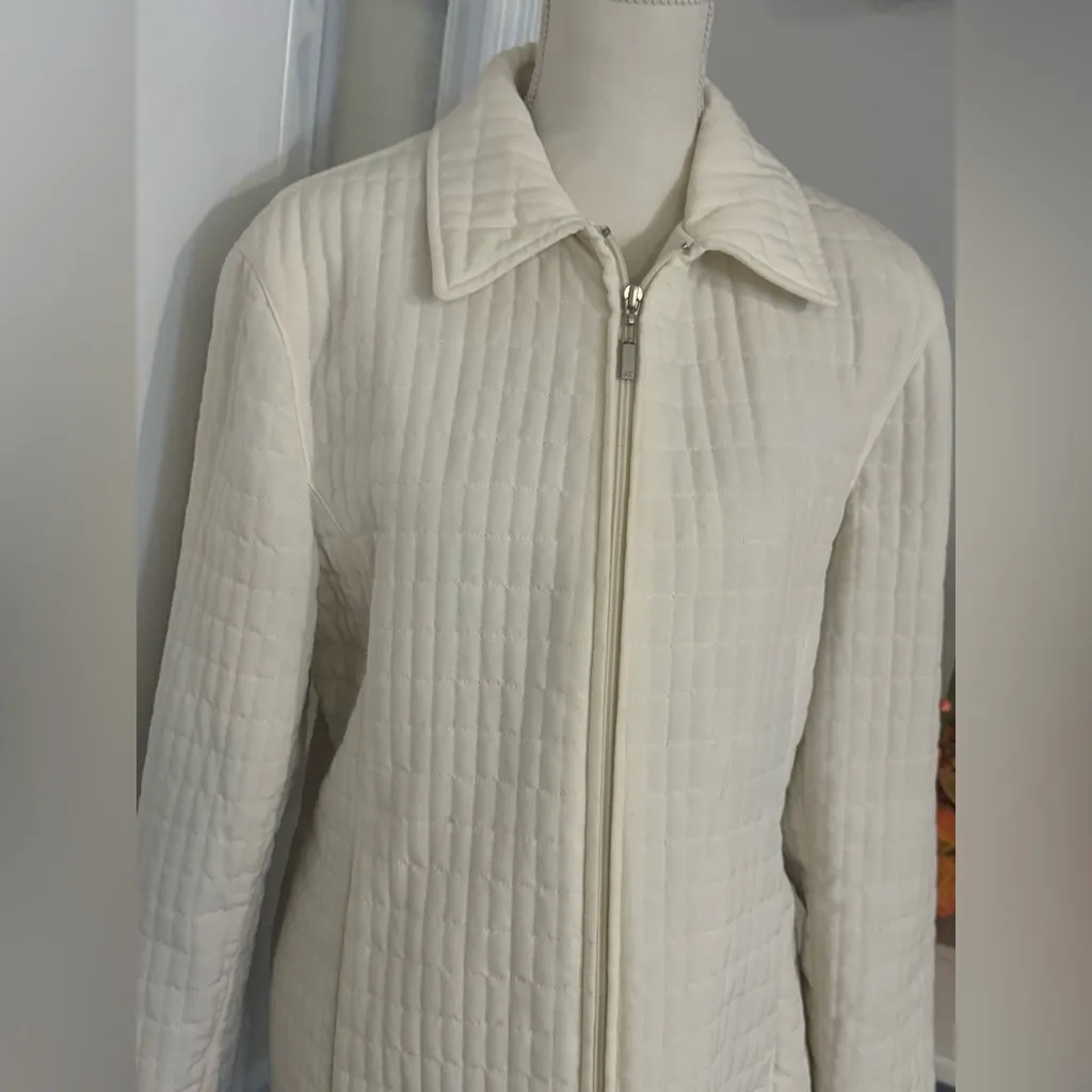 Anne Klein Off White Quilted Jacket – Size Large - Image 2