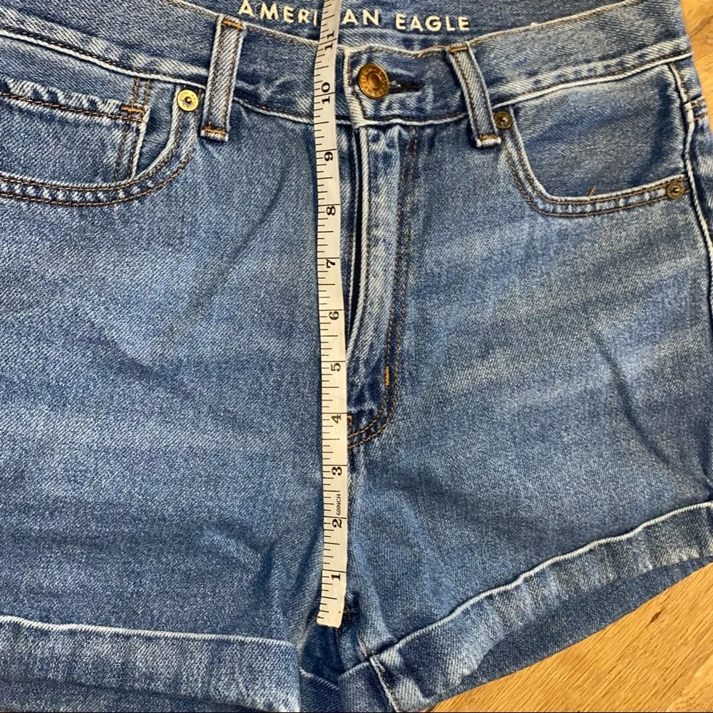 AE Mom Shorts Rolled Hem - Image 7