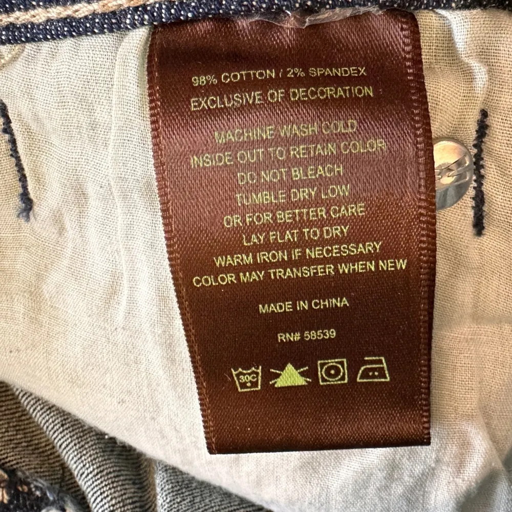 KUT from the Kloth Katy boyfriend dark wash denim size 6 - Image 3