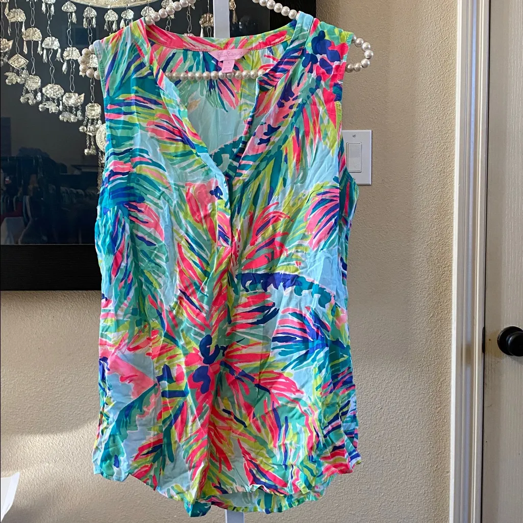 Lilly Pulitzer Vibrant Tropical Print Blouse - Image 3