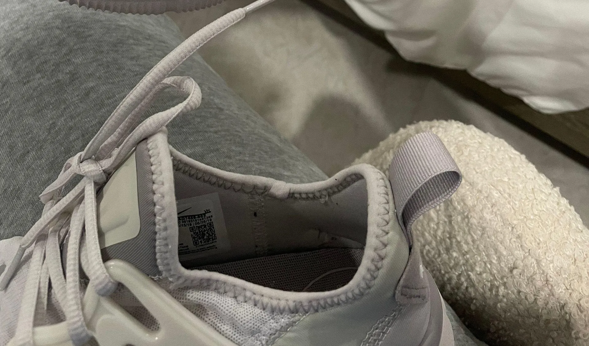 Nike Running Shoes - Image 2