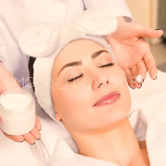 Super Plush Microfiber Facial Spa Headband Off White - Image 2