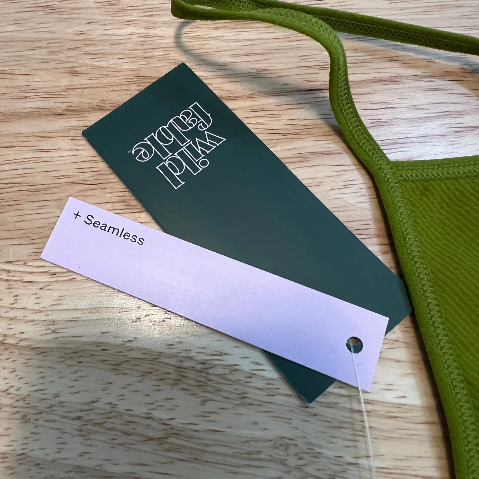 Wild Fable Women's Green Apple Seamless Tiny Tank Top - Size Small - NWT - Image 3