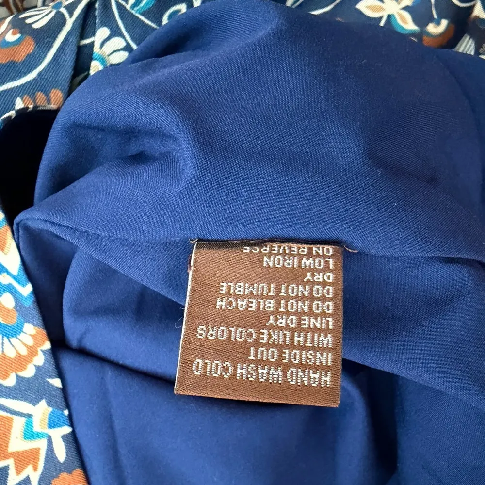 J. McLaughlin Calluna Pleated Midi Skirt Navy Floral “Mini Secret Garden” Print - Image 6