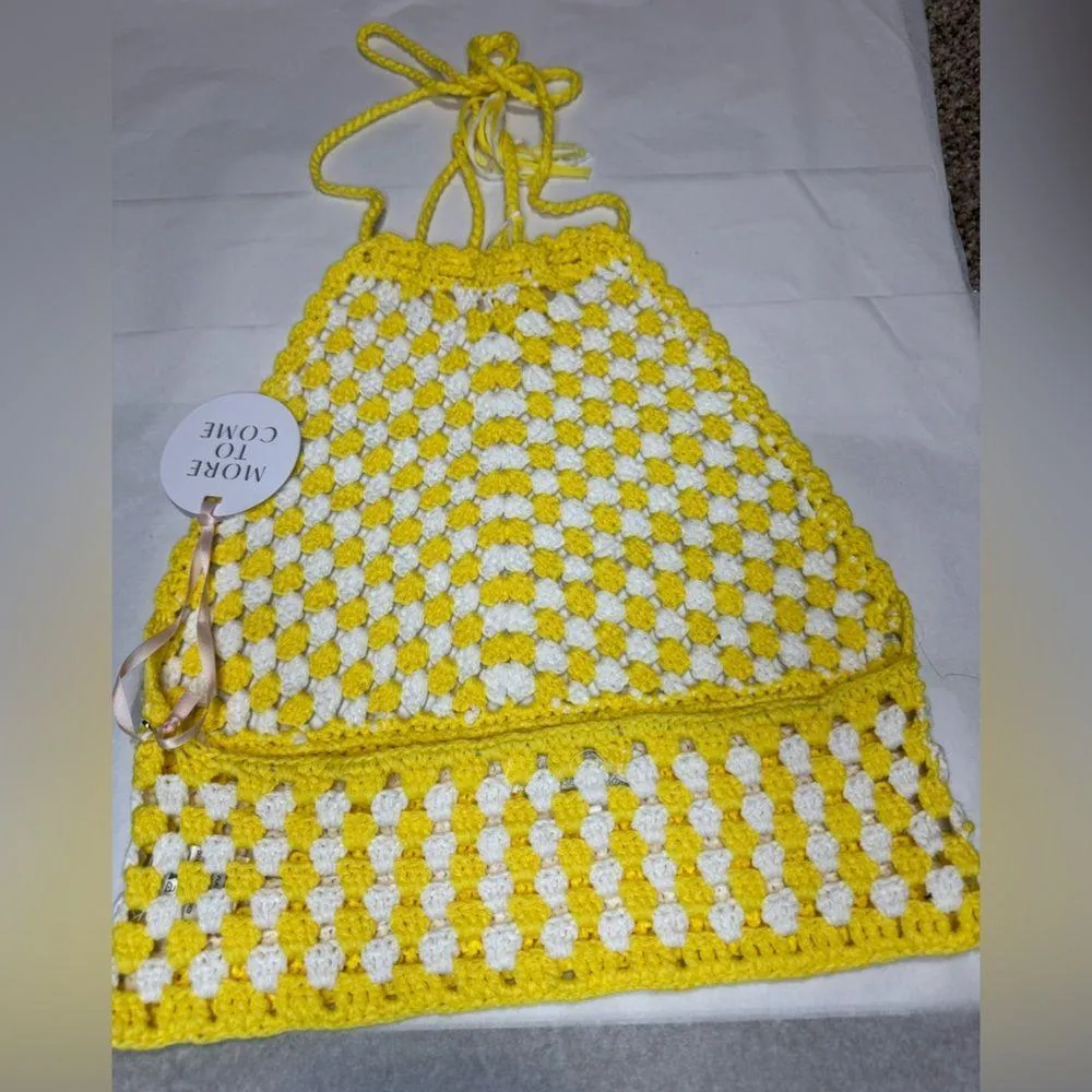 New NWT More to come x revolve Kari Halter Top in Yellow Multi size xs - Image 5