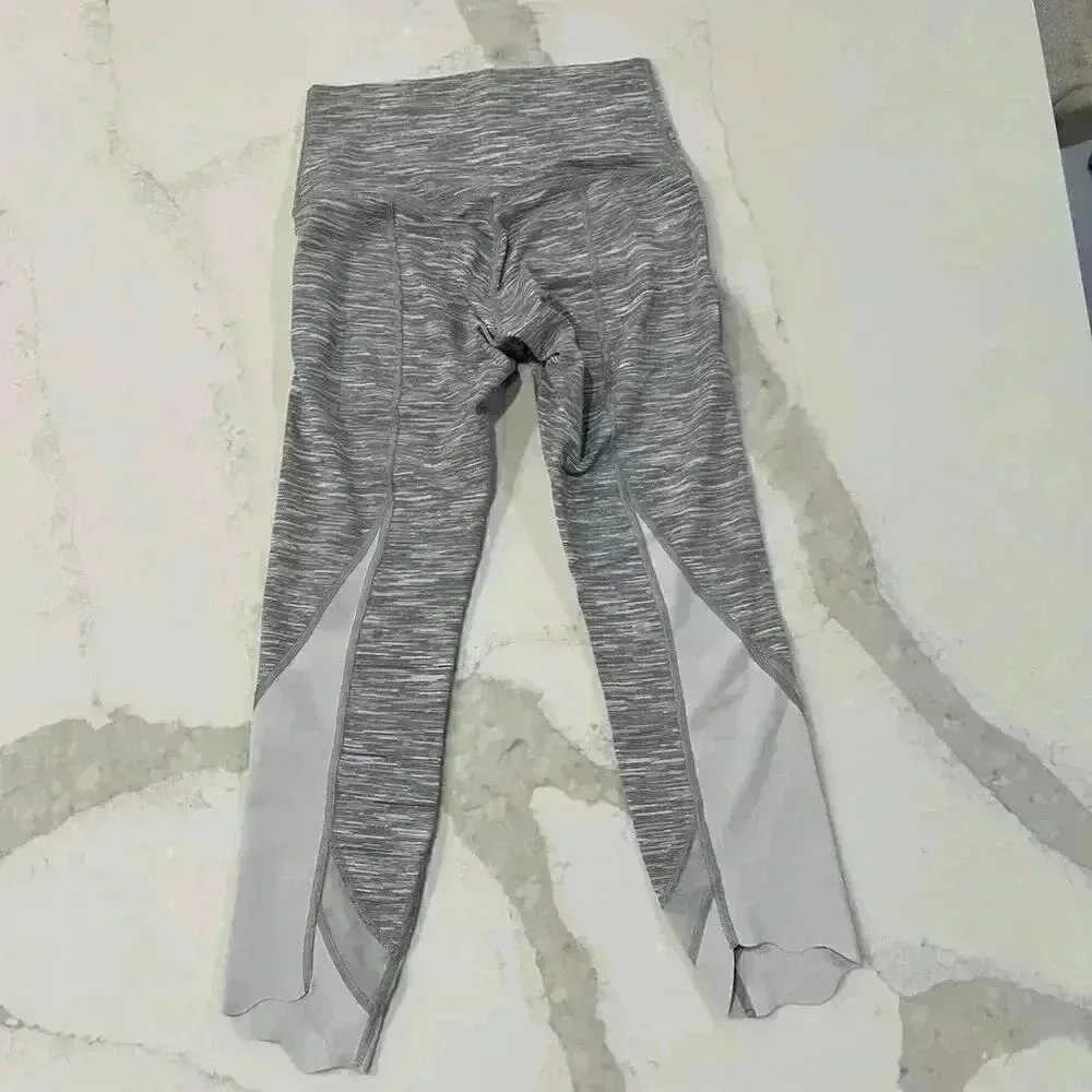 Lululemon Athletica Wunder Under Scalloped Hem High-Rise Crop Mesh Womens Size 6 - Image 3