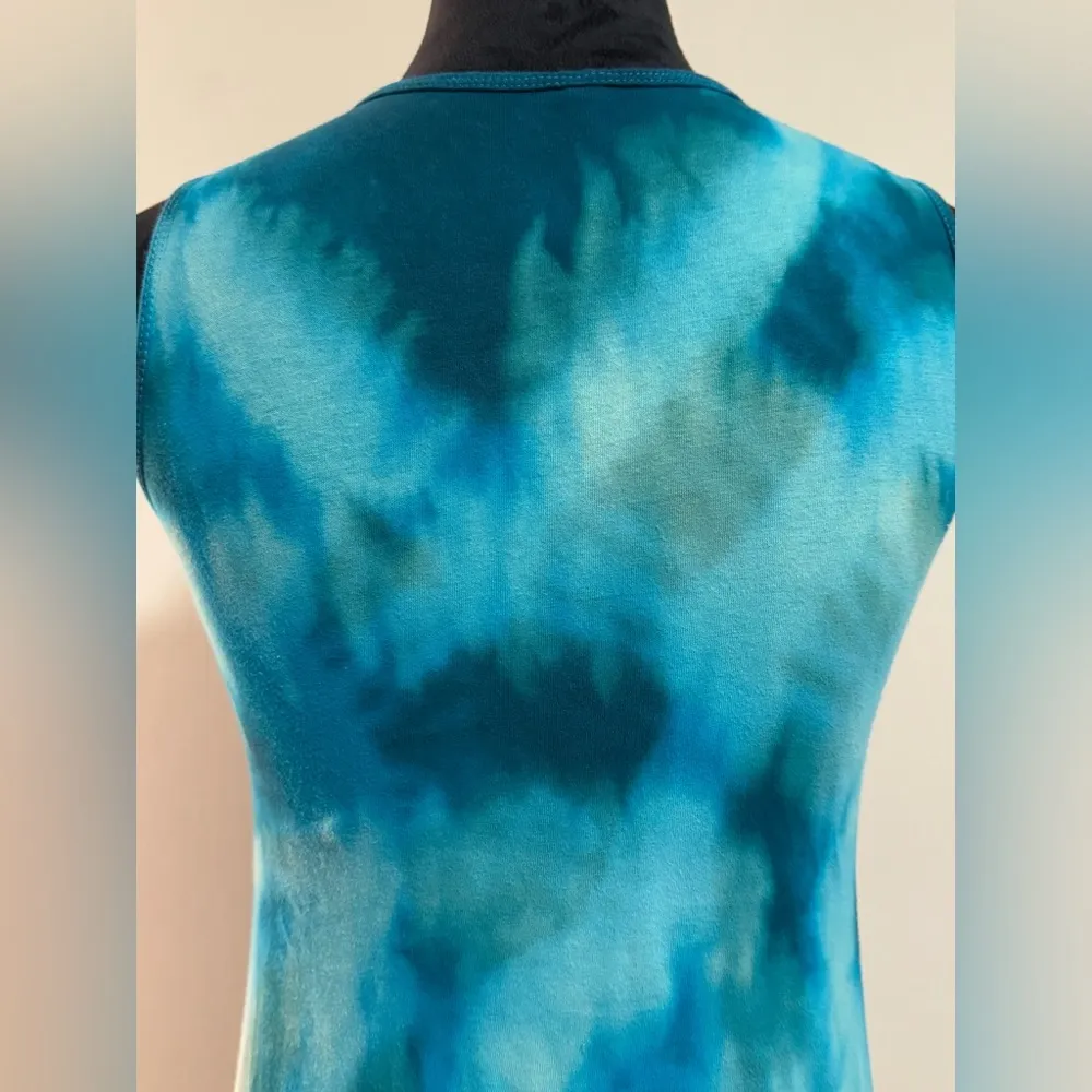 Handmade C’ EST TOI Bleach Dye/Tie Dye Lips Graphic Tank size large - Image 6