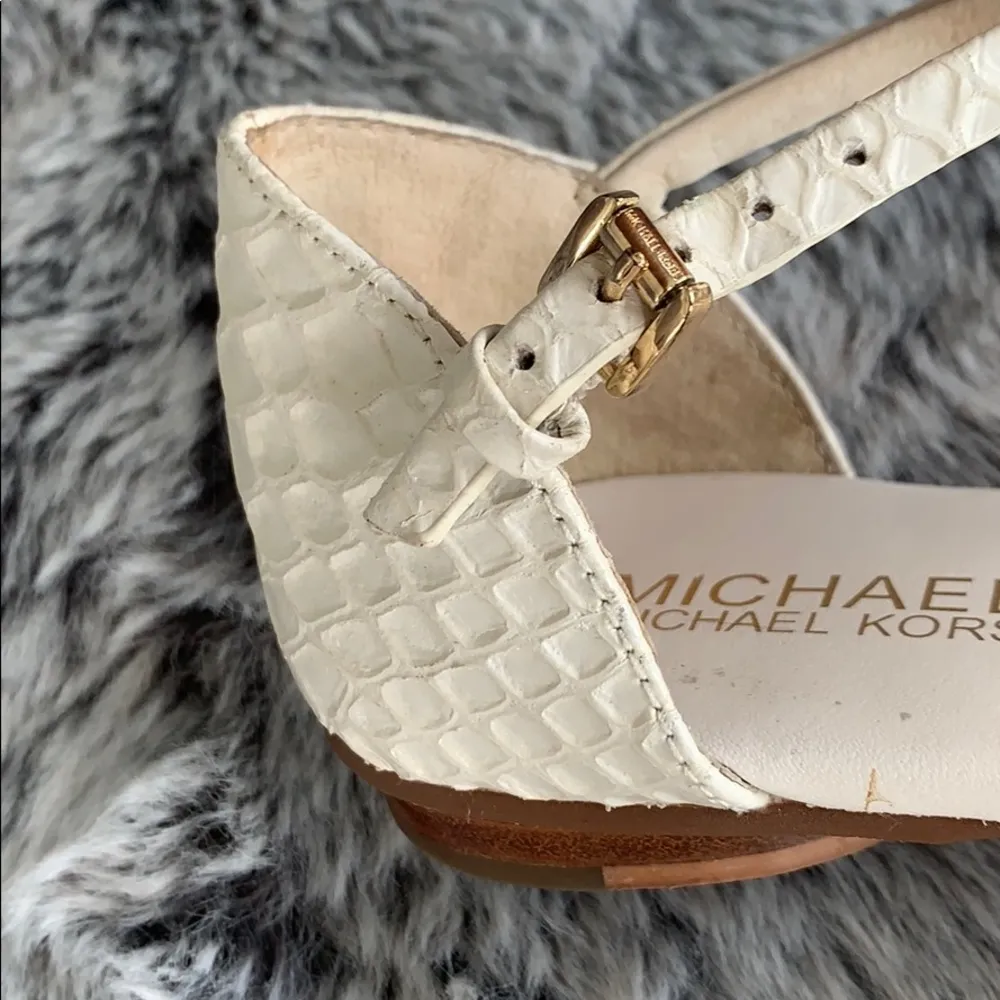 MICHAEL Michael Kors White Faux Snake Sandals 5.5 - Image 5