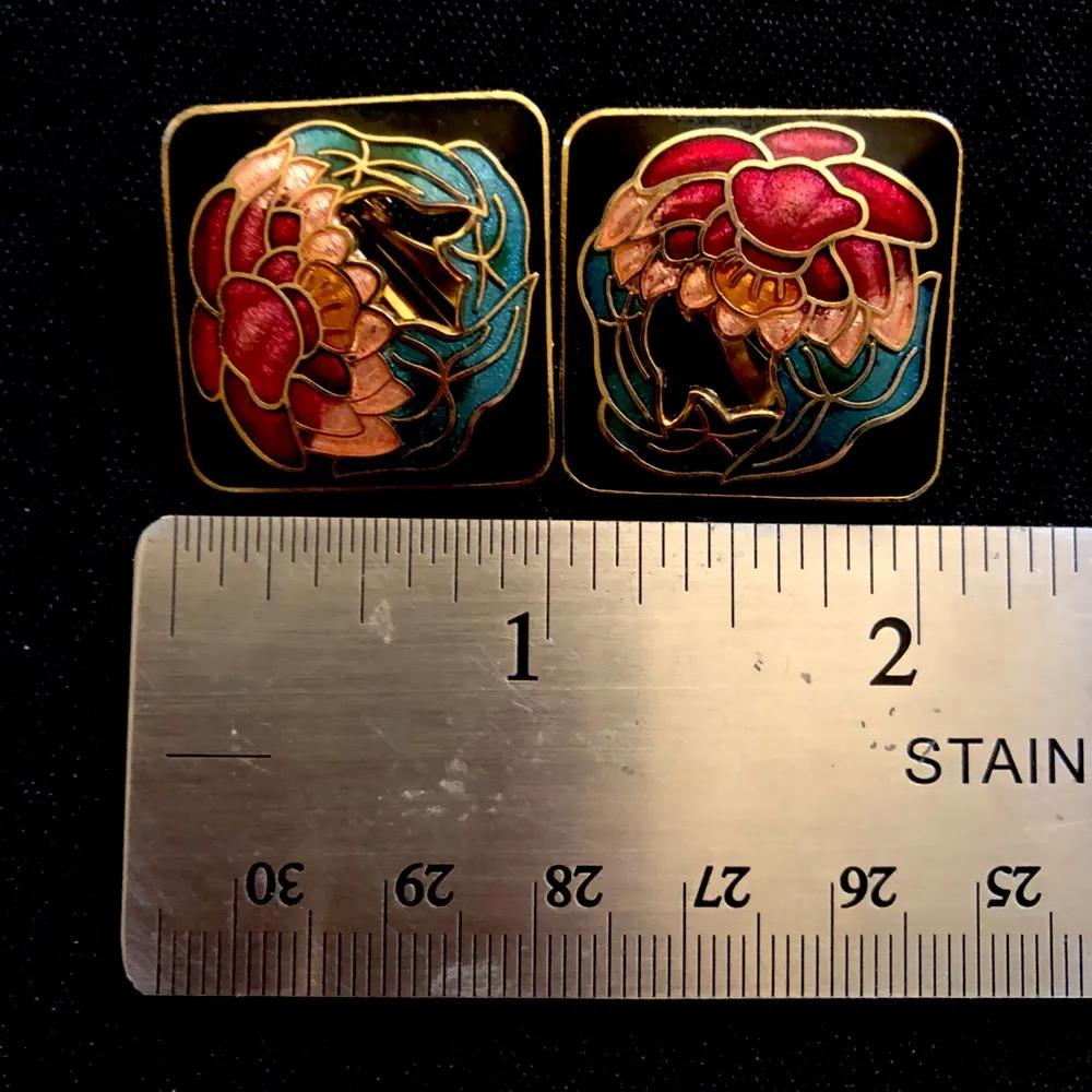 Cloisonné flower colorful clip on earrings vintage diamond shape red blue gold - Image 3
