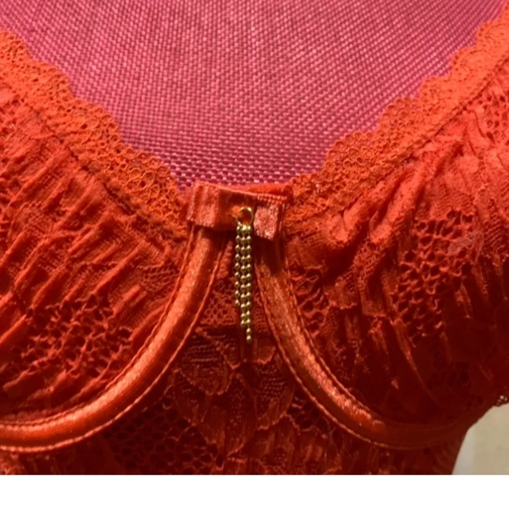 Rachel Roy lace teddy bodysuit in orange/coral size L - Image 3