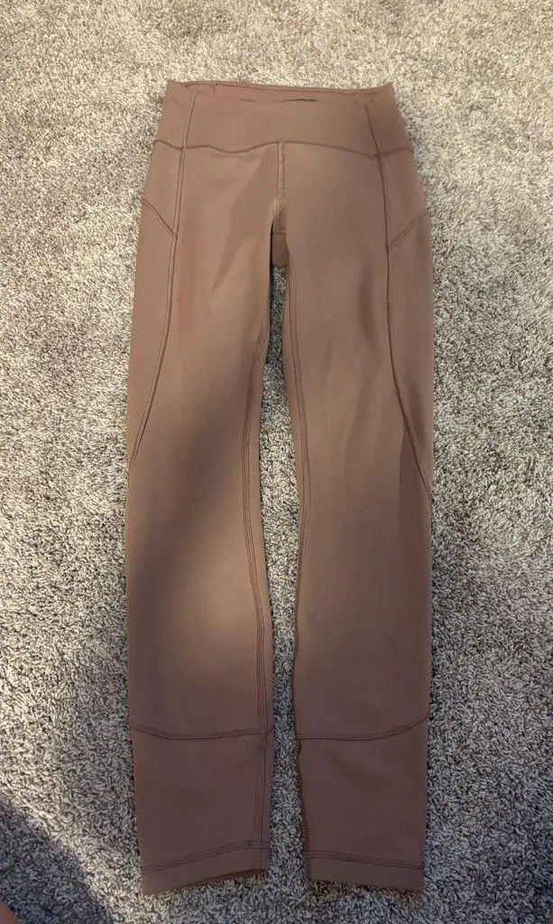 Lululemon high wasted leggings - Image 3