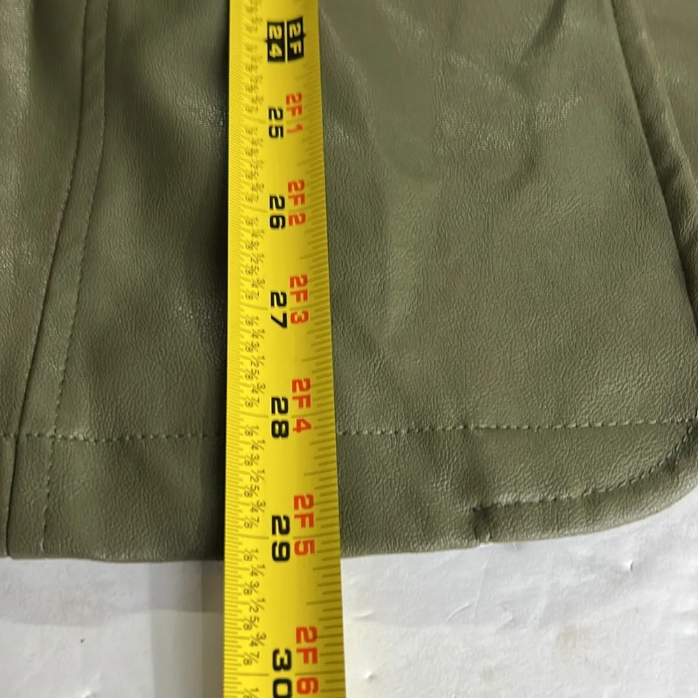 Mountain Lake woman olive green 1X plus size faux leather jacket outdoor casual - Image 9