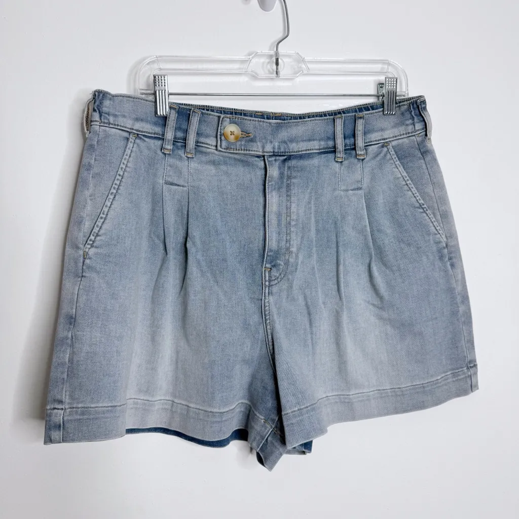 NWT Upwest Pleated Front High Waisted Denim Shorts Light Wash Size Large Blue - Image 3