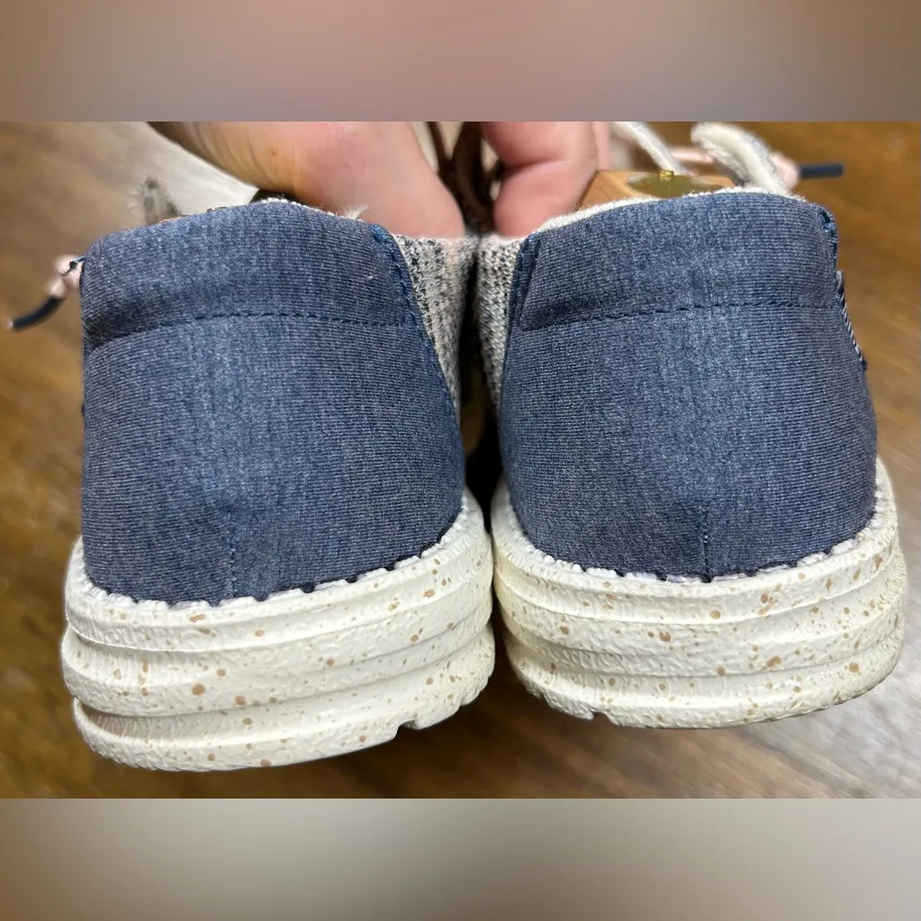 Hey Dude Size 8 Wendy Sox Light Pink (Grey) Slip On Shoes - Image 4