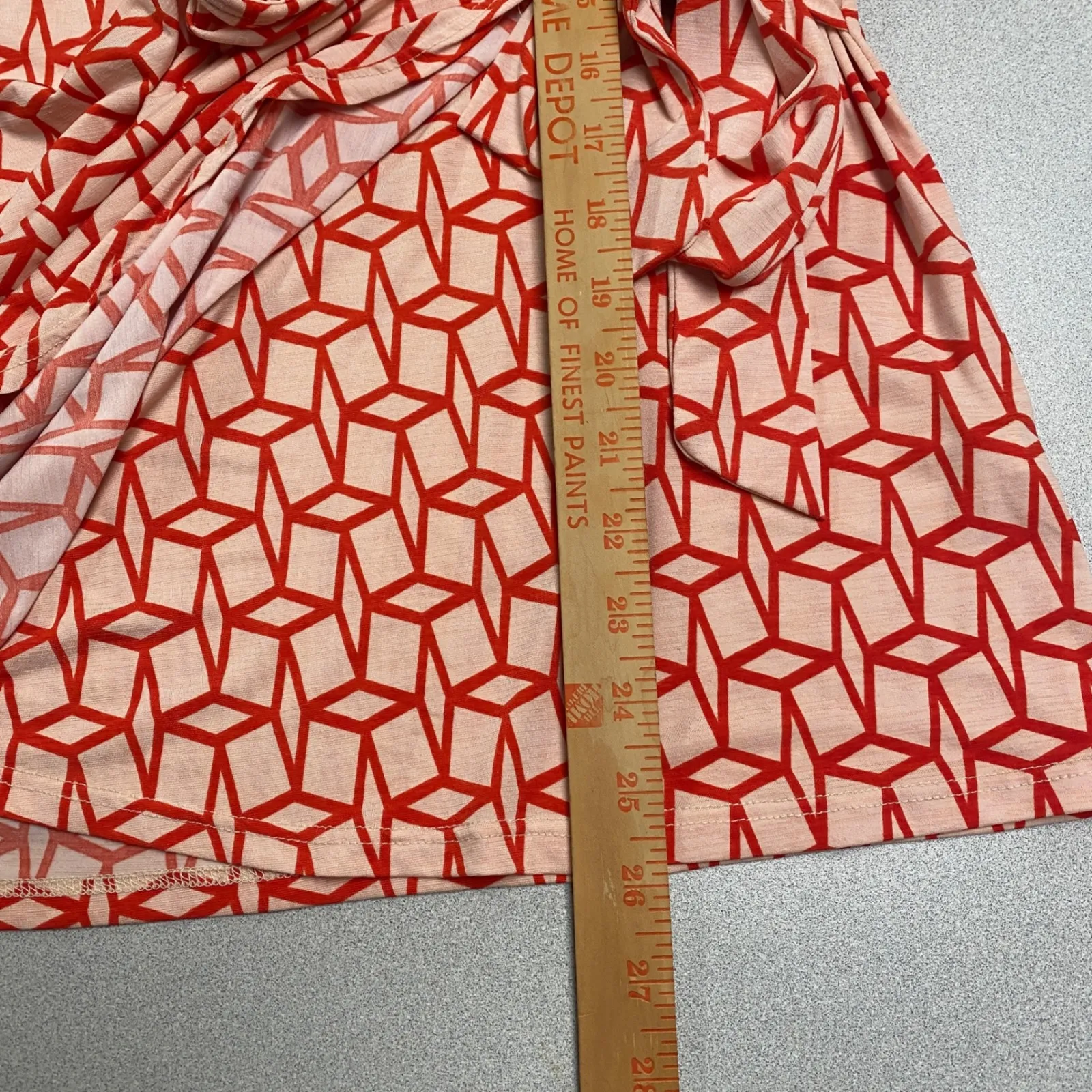 41 Hawthorn Sleeveless Wrap Stretch Top Coral Geometric Print Tie Waist Size L Orange - Image 7