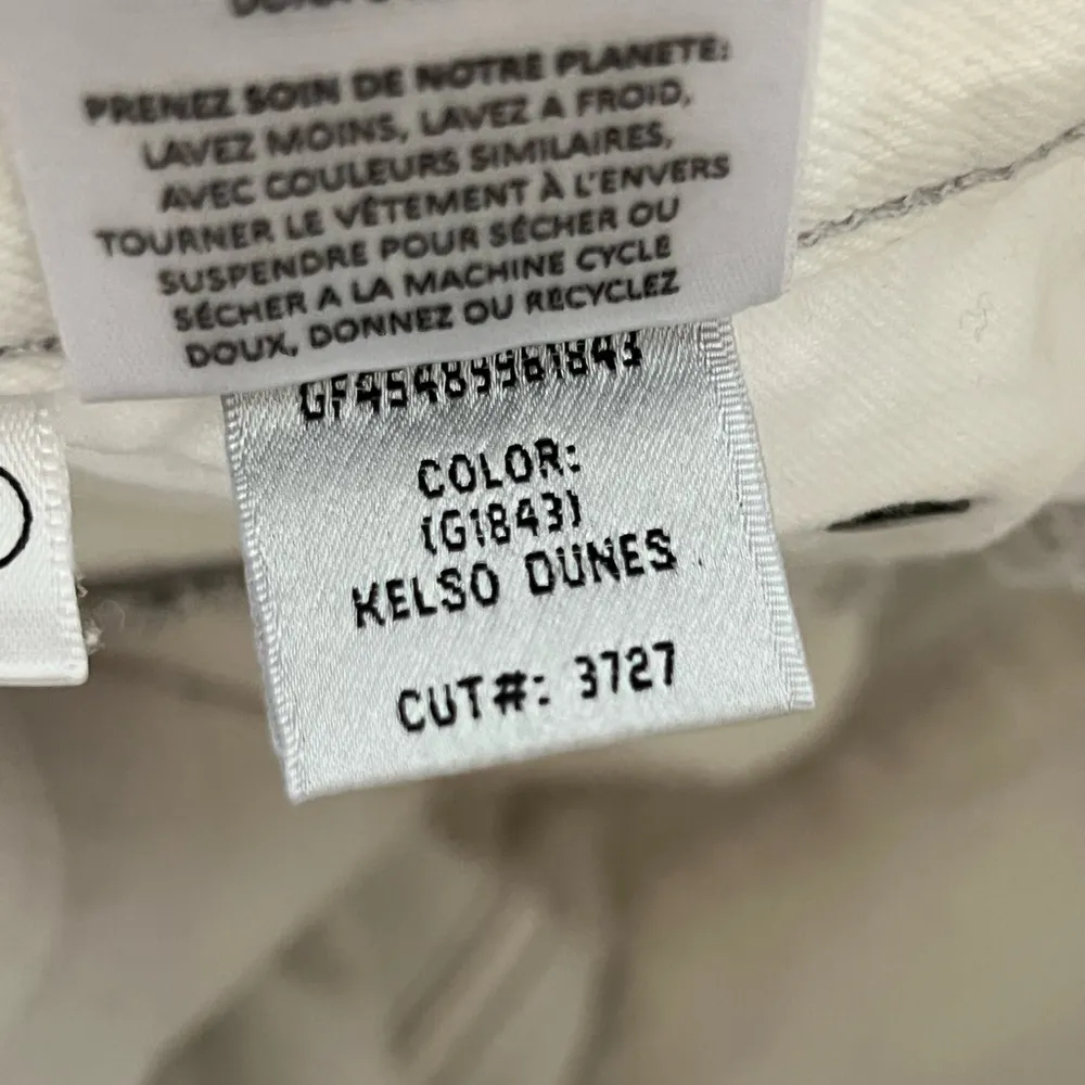 GRLFRND Quinn High Rise 90's Boyfriend Short | Distressed Kelso Dunes White | 30 - Image 12