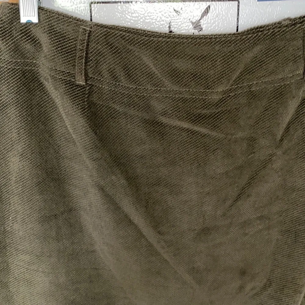 Corduroy A-line Army green Skirt. - Image 2