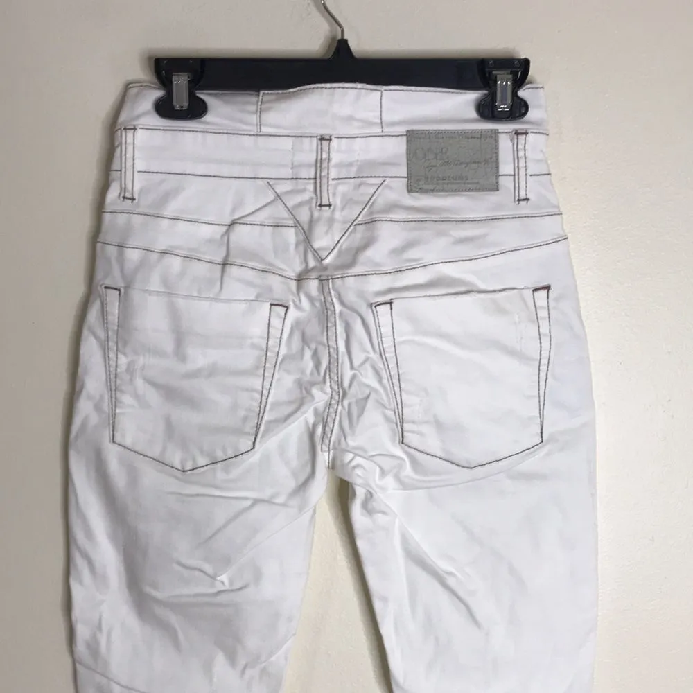 One teaspoon Hoodlums mid waist stretched fitted bow leg white jeans size 27 - Image 9