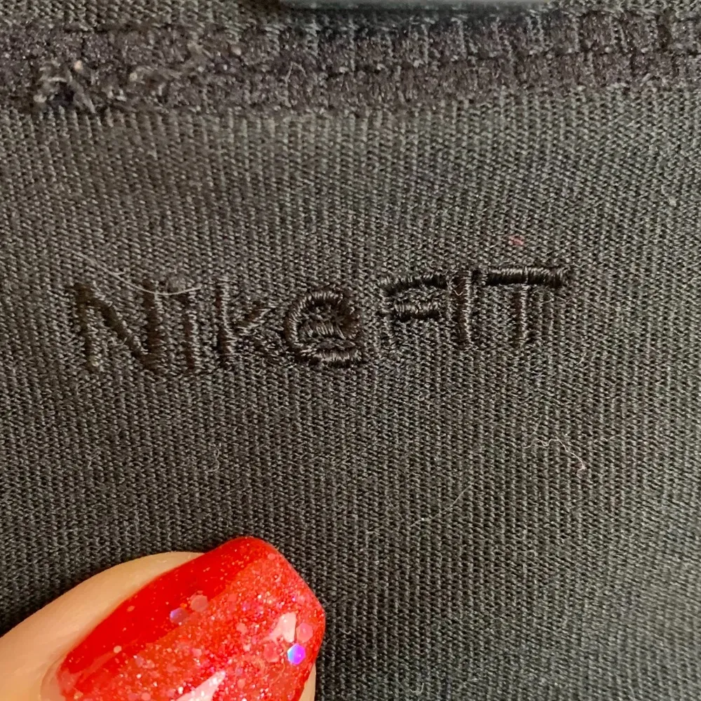 NikeFIT Dry Black & White Logo Cropped Leggings - Image 6