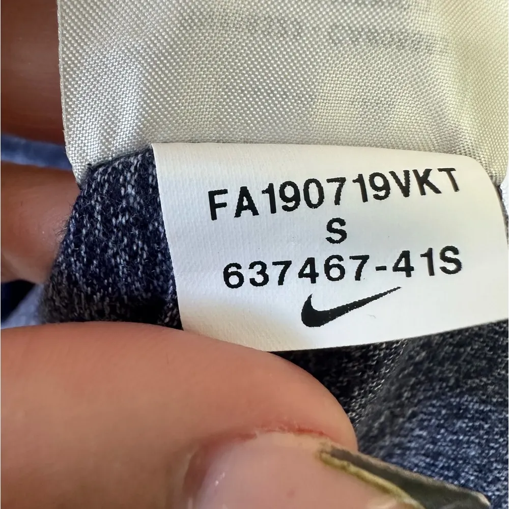 NWOT University Michigan Wolverines marled Throwback Crew Neck Tshirt S - Image 7