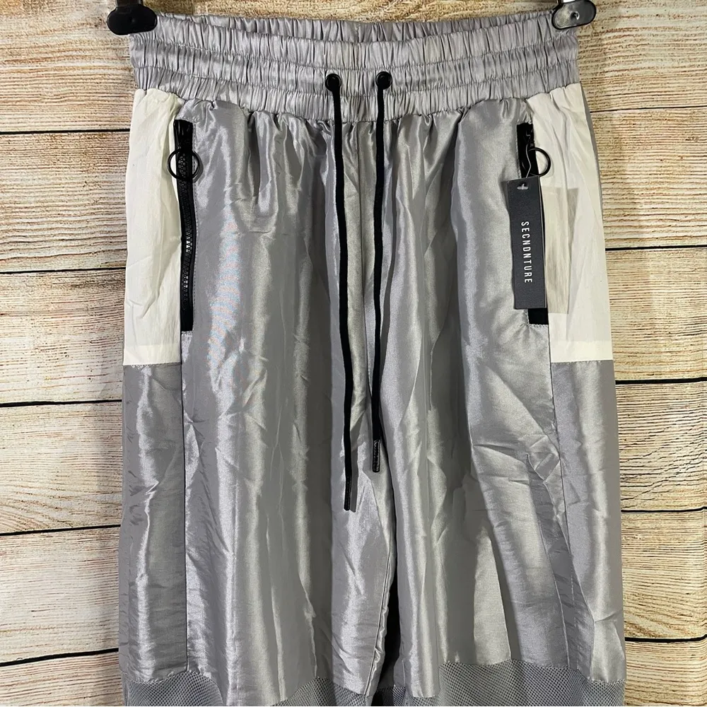 Secndnture windbreaker track pants drawstring women Size Medium silver-white - Image 4