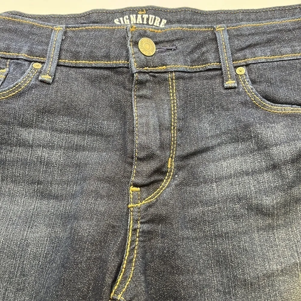 Signature By Levi Strauss Modern Shorts Mid Rise Size 8 - Image 15
