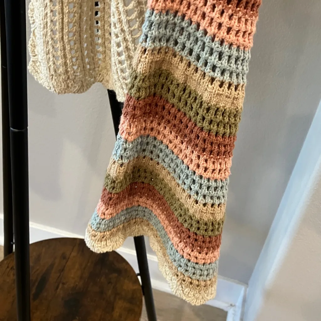 Oatmeal color block Crochet Cardigan with bell Multicolor Sleeves Size undefined - Image 4