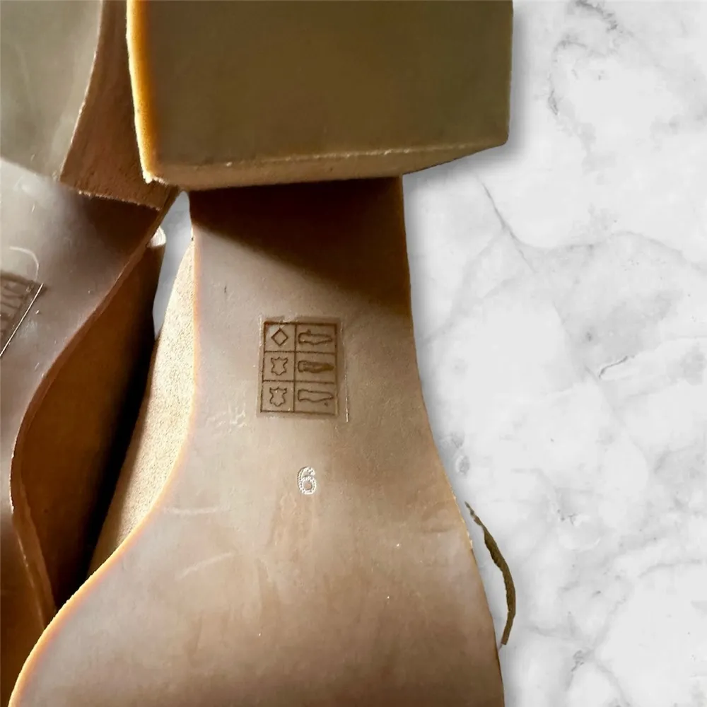 NWOT Free People x Jeffrey Campbell Taupe Lace Up Block Heel Boho Bootie: Size 9 - Image 5