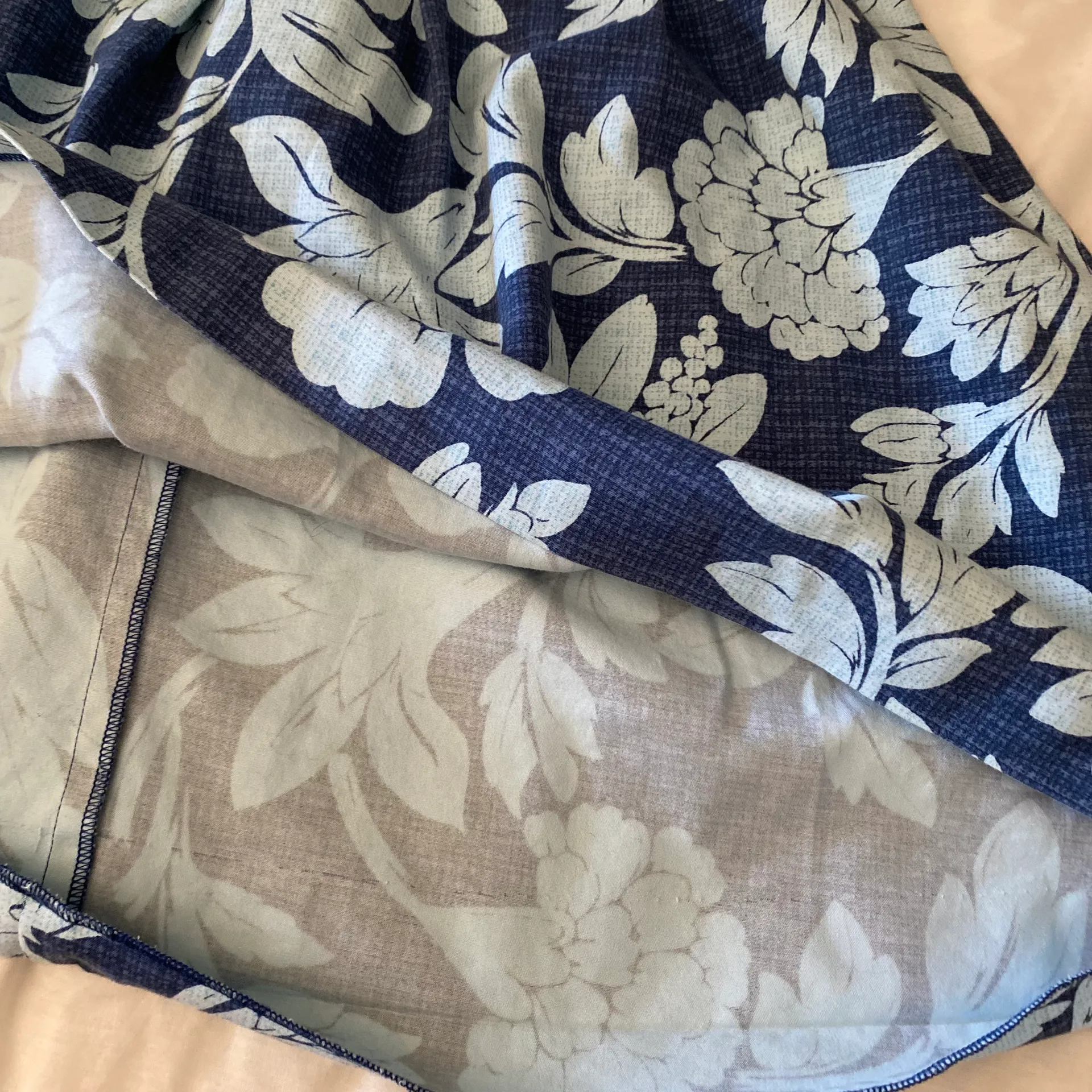 Loft Floral Blue Skirt   Size 6 - Image 7